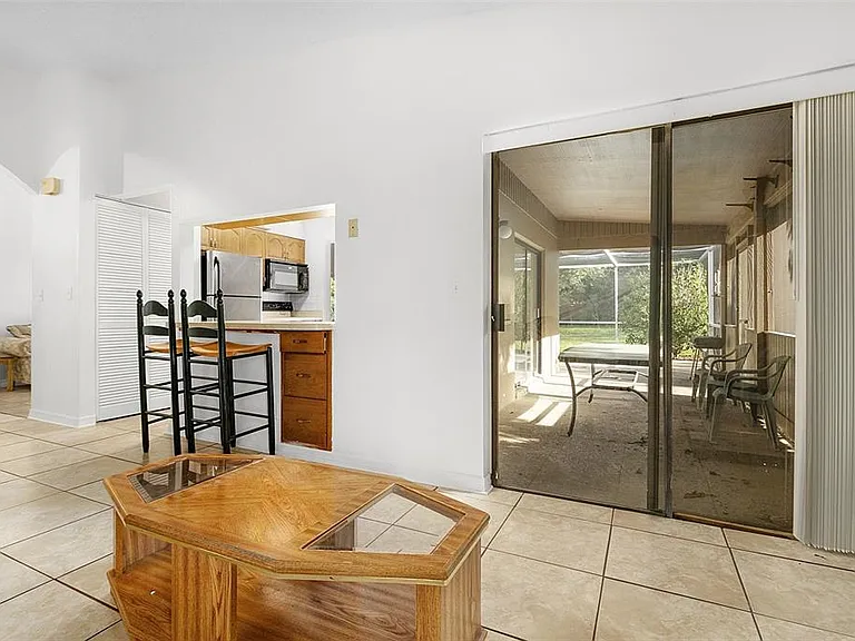 712 E Flag Way — Photo 8