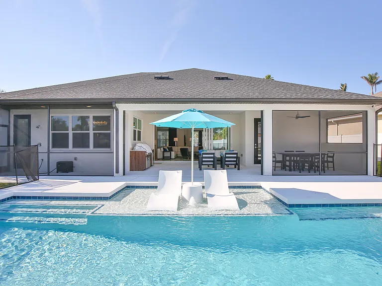 1115 Mallorca Dr — Photo 35