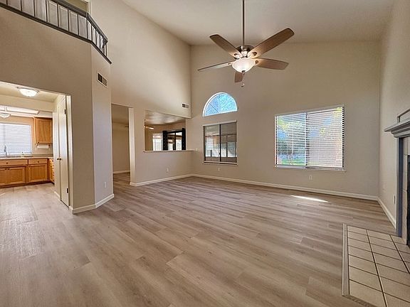 5th image of 3237 Lowther Way