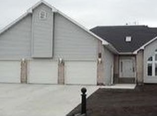 1534 63rd Ave S, Fargo, ND 58104