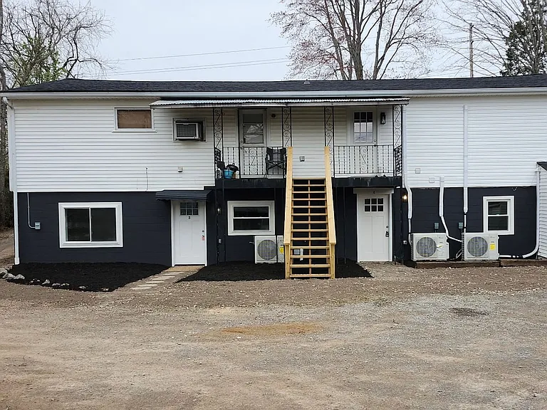606 Dover Rd — Photo 12