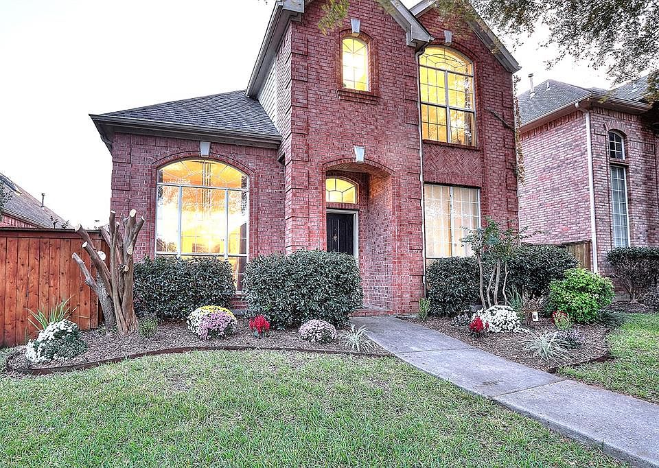 1st image of 3136 Kings Canyon Dr