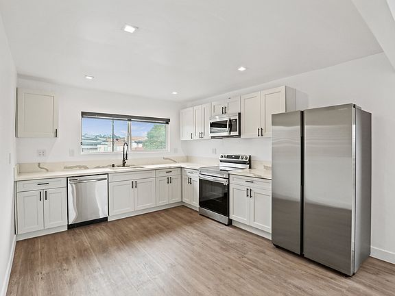 2nd image of 701 N Hill Pl #A