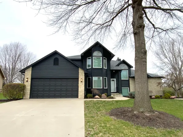 806 SE Oakridge Ln, Topeka, KS 66609