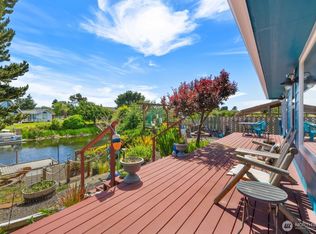 161 N Razor Clam Dr SW, Ocean Shores, WA 98569