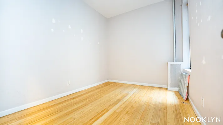 Rented by Nooklyn NYC LLC | media 32