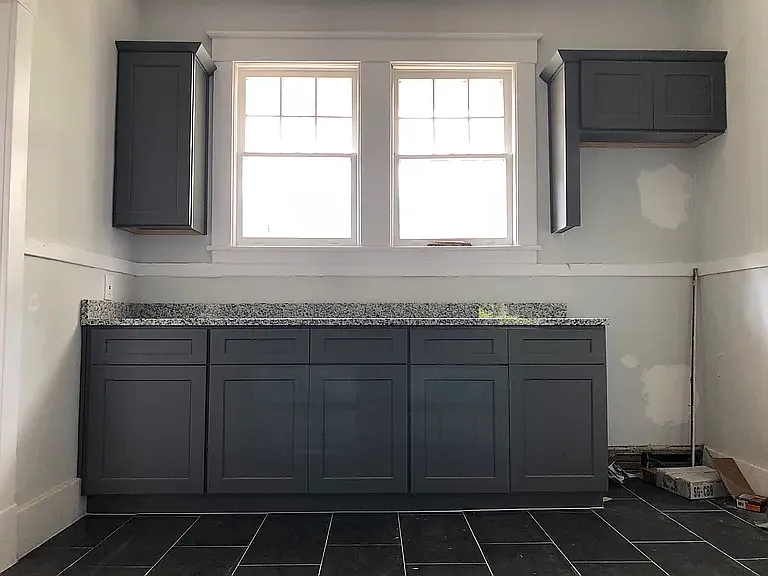 530 E 38th St — Photo 15