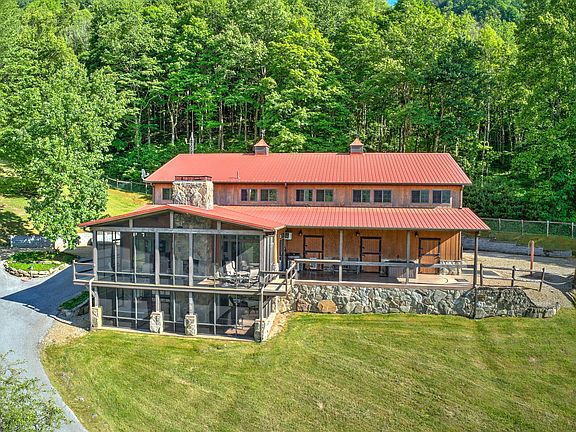 2nd image of 210 Chandler Cove Rd