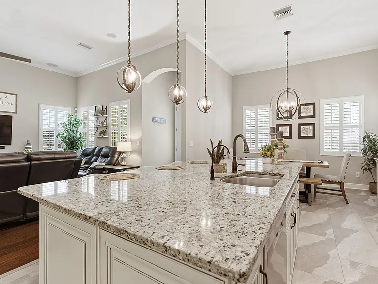 624 Winterside Dr — Photo 9