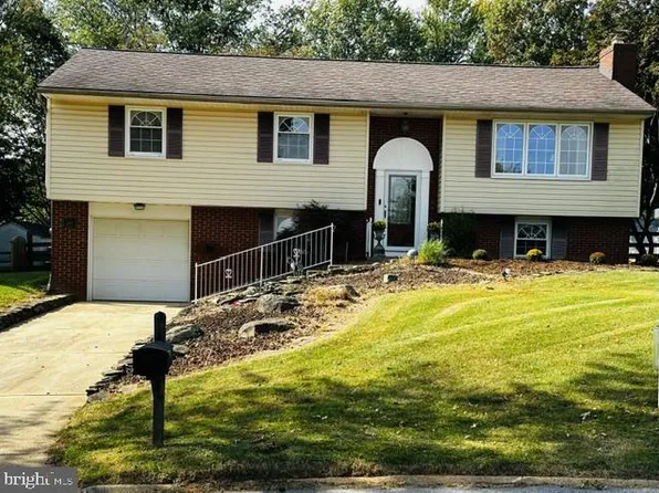 2102 Arabian Ct, Fallston, MD 21047