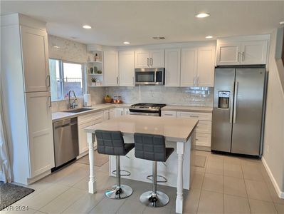 582 Shewsbury Ave, Las Vegas, NV, 89178