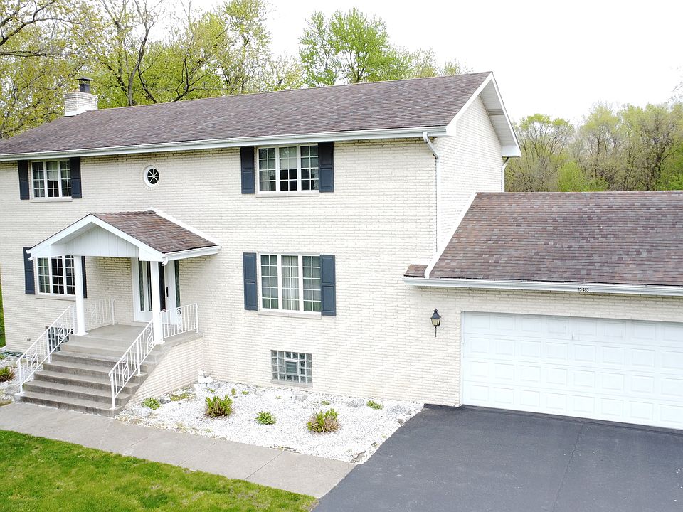 1st image of 15485 Clyde Ave