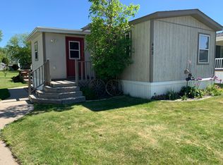 402 Yorkshire Ln, Bismarck, ND 58504