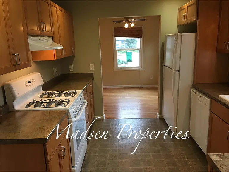 1618 Sunset Ave — Photo 26