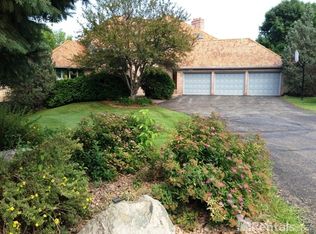 9397 Olympia Dr, Eden Prairie, MN 55347