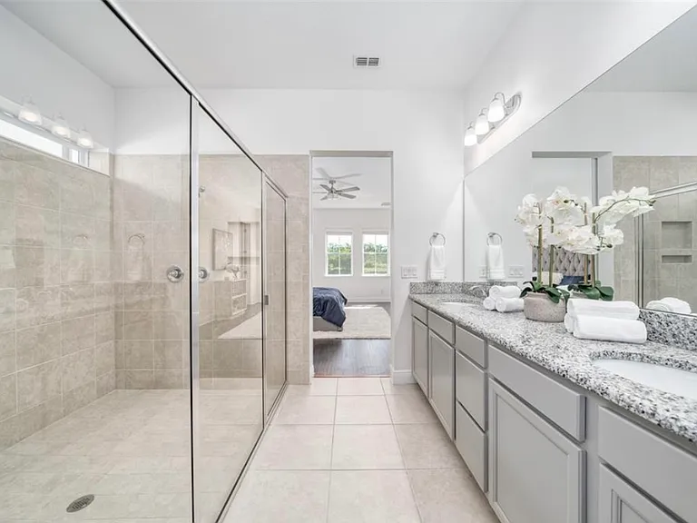 7070 Higgs Aly — Photo 14
