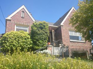 8336 16th Ave NW, Seattle, WA 98117