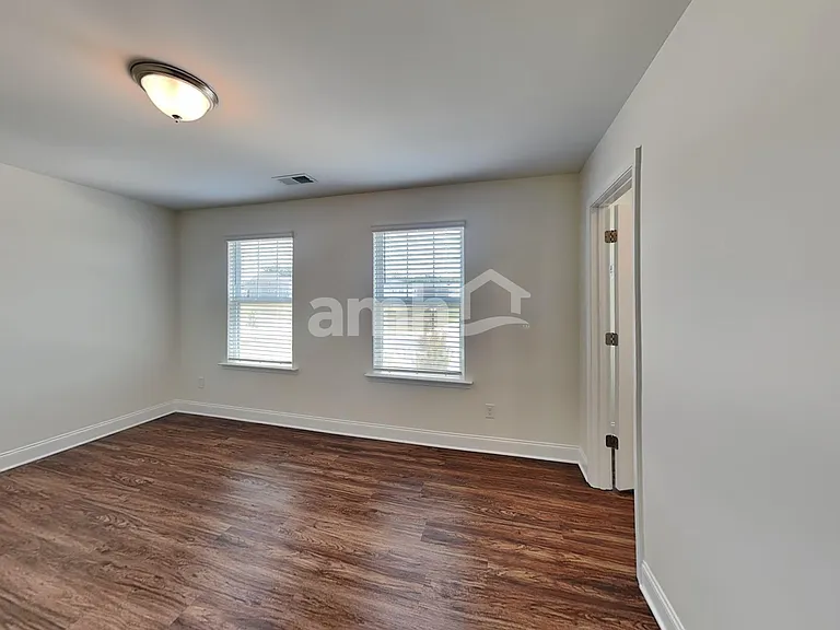 184 Larragan Dr — Photo 13