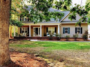 7405 Fairhaven Dr, Greensboro, NC 27455