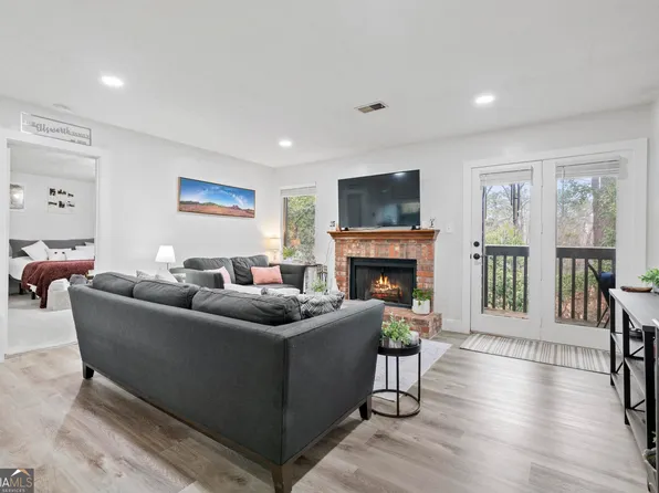 516 Tuxworth Cir #516, Decatur, GA 30033