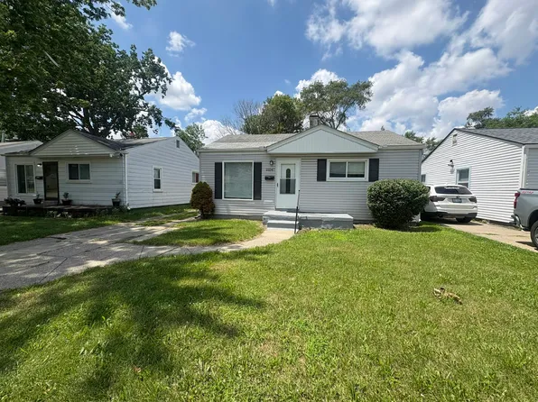 21047 Atlantic Ave, Warren, MI 48091