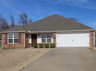 6142 Clay Ave, Springdale, AR 72762