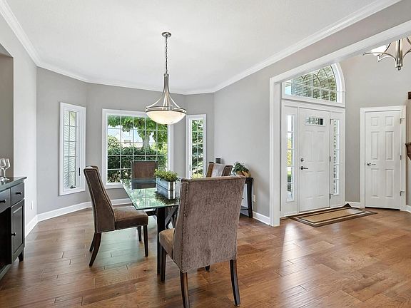 5th image of 1840 Cromwell Cir