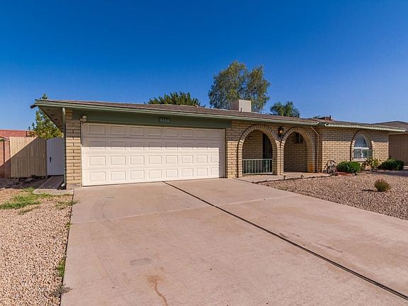 2nd image of 4206 E Catalina Ave
