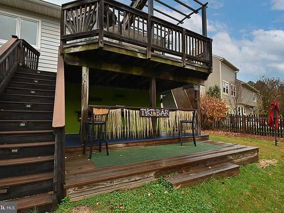 2nd image of 7021 Devereux Circle Dr