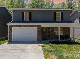 1336 26th Ave NE, Hickory, NC 28601