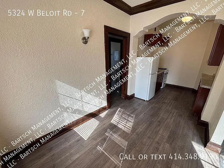 5324 W Beloit Rd #7 — Photo 8