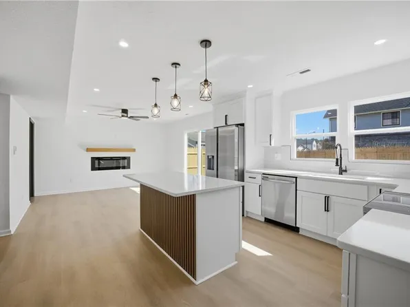 601 Rock Spring Ct, Virginia Beach, VA 23462