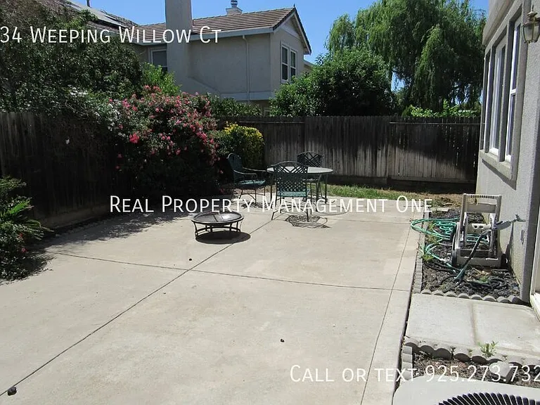 234 Weeping Willow Ct — Photo 25