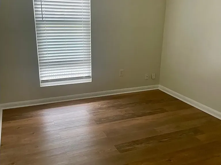 2 bed, 1.0 bath, 900 sqft, $1,795 — Photo 6