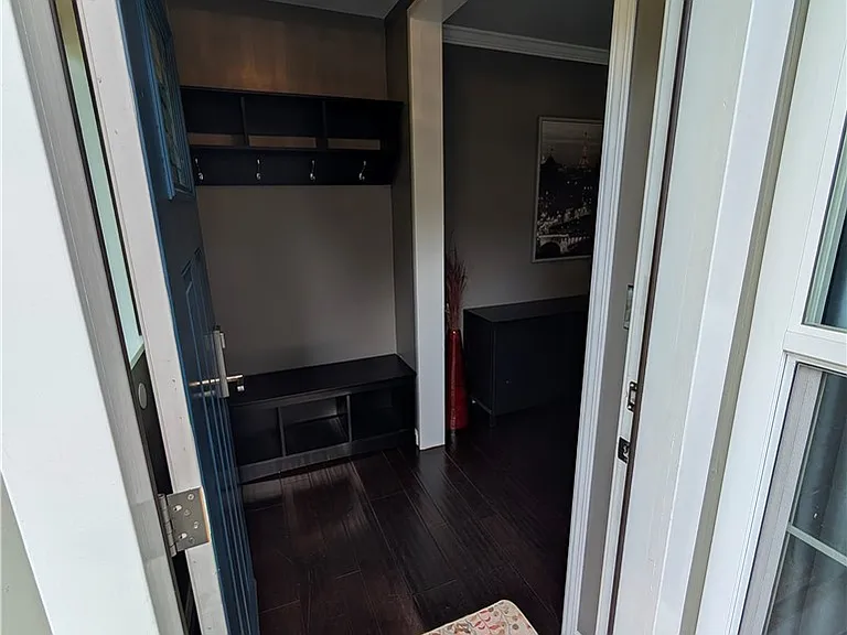 2828 Henrietta Ave — Photo 9