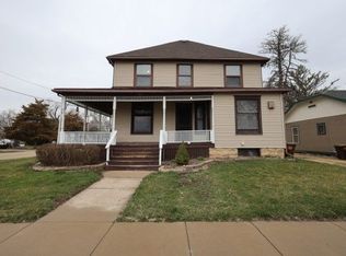 103 E 3rd St, Byron, IL 61010