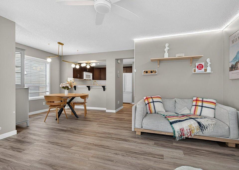 1st image of 1012 Windsong Dr SW