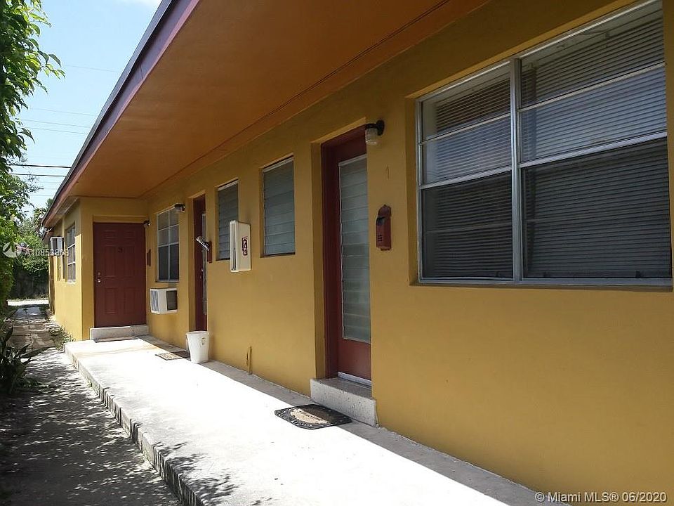 1st image of 2048 NE 168th St #1