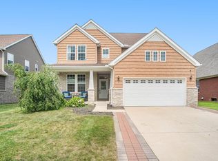 37150 Chestnut Dr, Westland, MI 48185