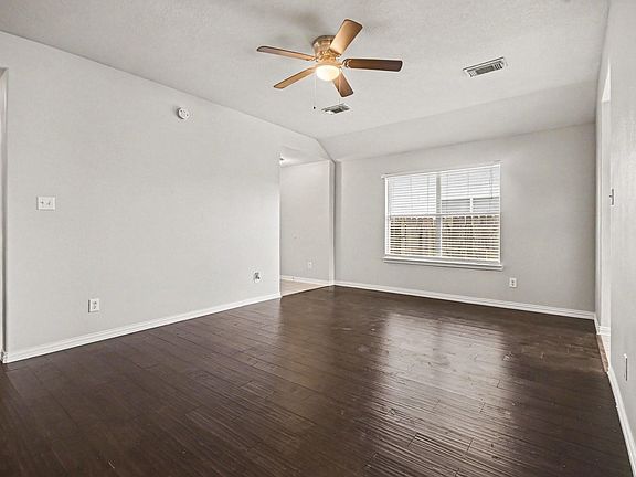 5th image of 13923 Marners Ct