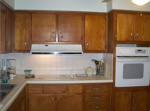 3rd image of 4852 Fleetwood St