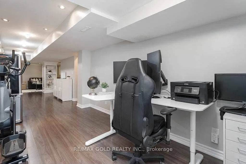 2 bed, $1,499 — Photo 2