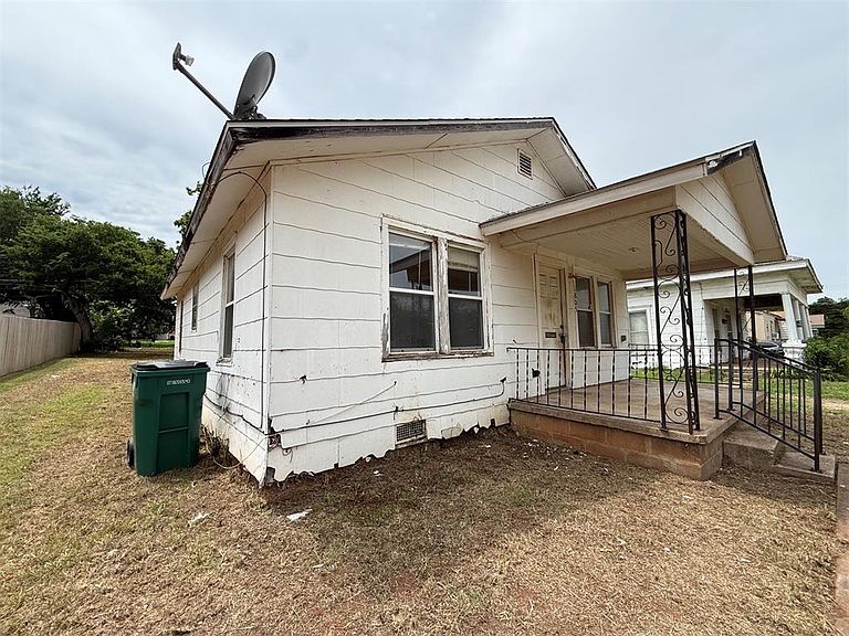 Listing photo 5