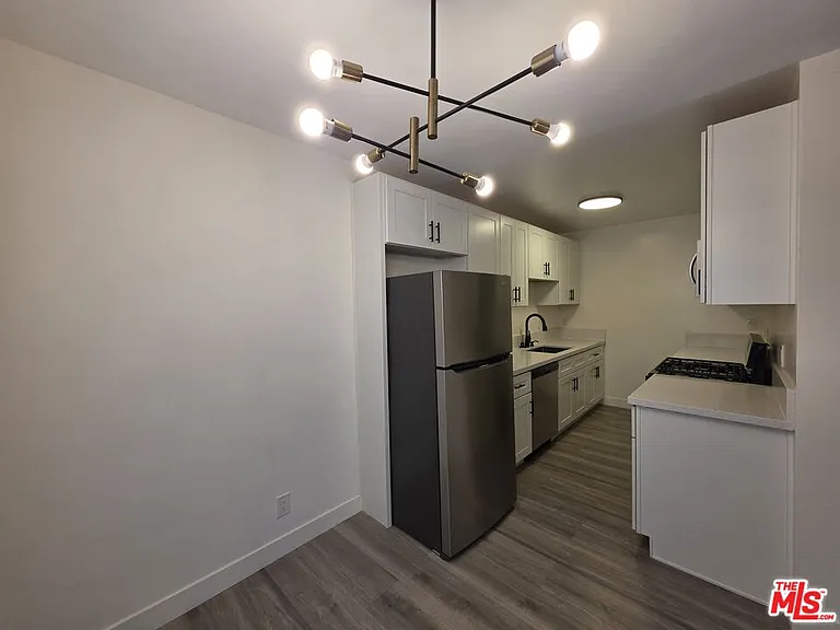 3707 S Canfield Ave #1 — Photo 14