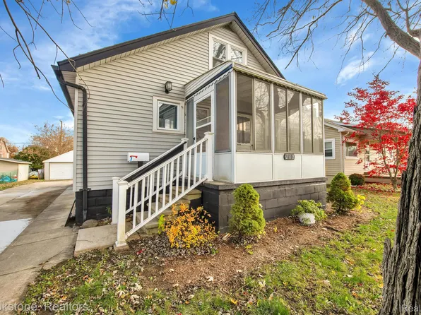 29115 Sheeks Blvd S, Flat Rock, MI 48134