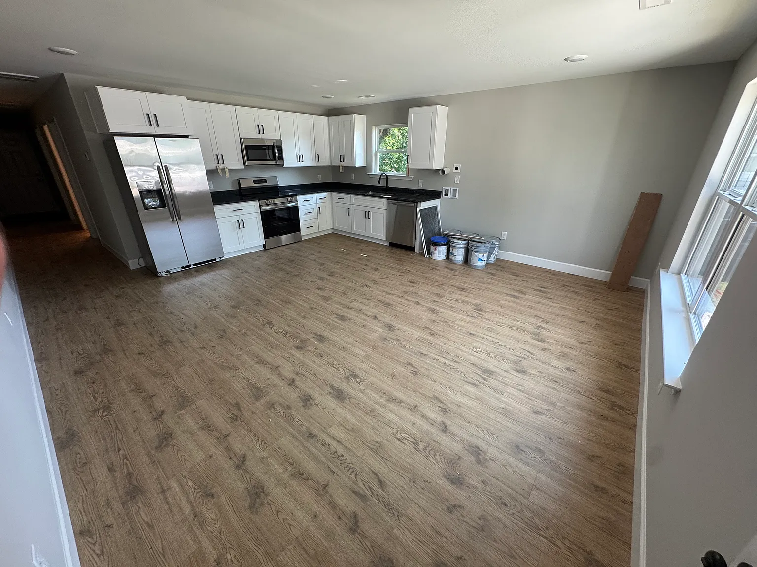2 bed, 1.5 bath, 850 sqft, $1,200 — Photo 2