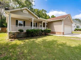 135 Sparrow Point Rd, Lexington, SC 29073