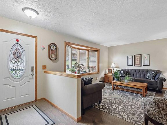 3rd image of 6318 Dodds Dr