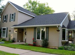 27 Gandolfo St, Dubuque, IA 52001