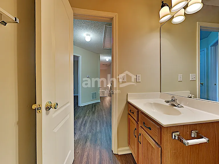 5633 Michaelson Dr — Photo 13